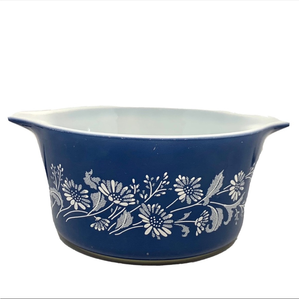 Pyrex Blue and White Floral Bakeware Dish